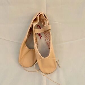 Capezio Pink Leather Dance Slippers